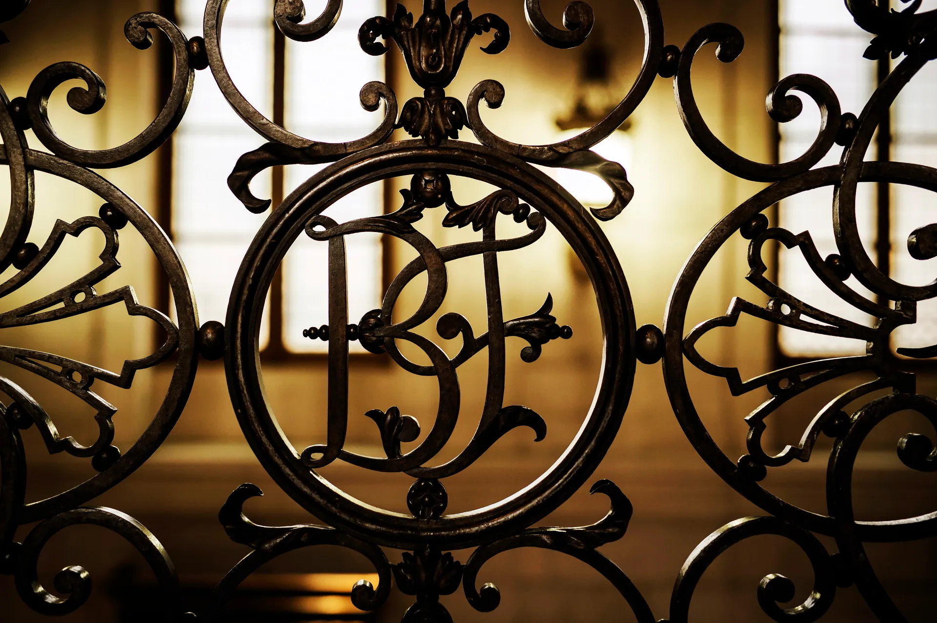 Ferronerie de l'escalier de la Banque de France