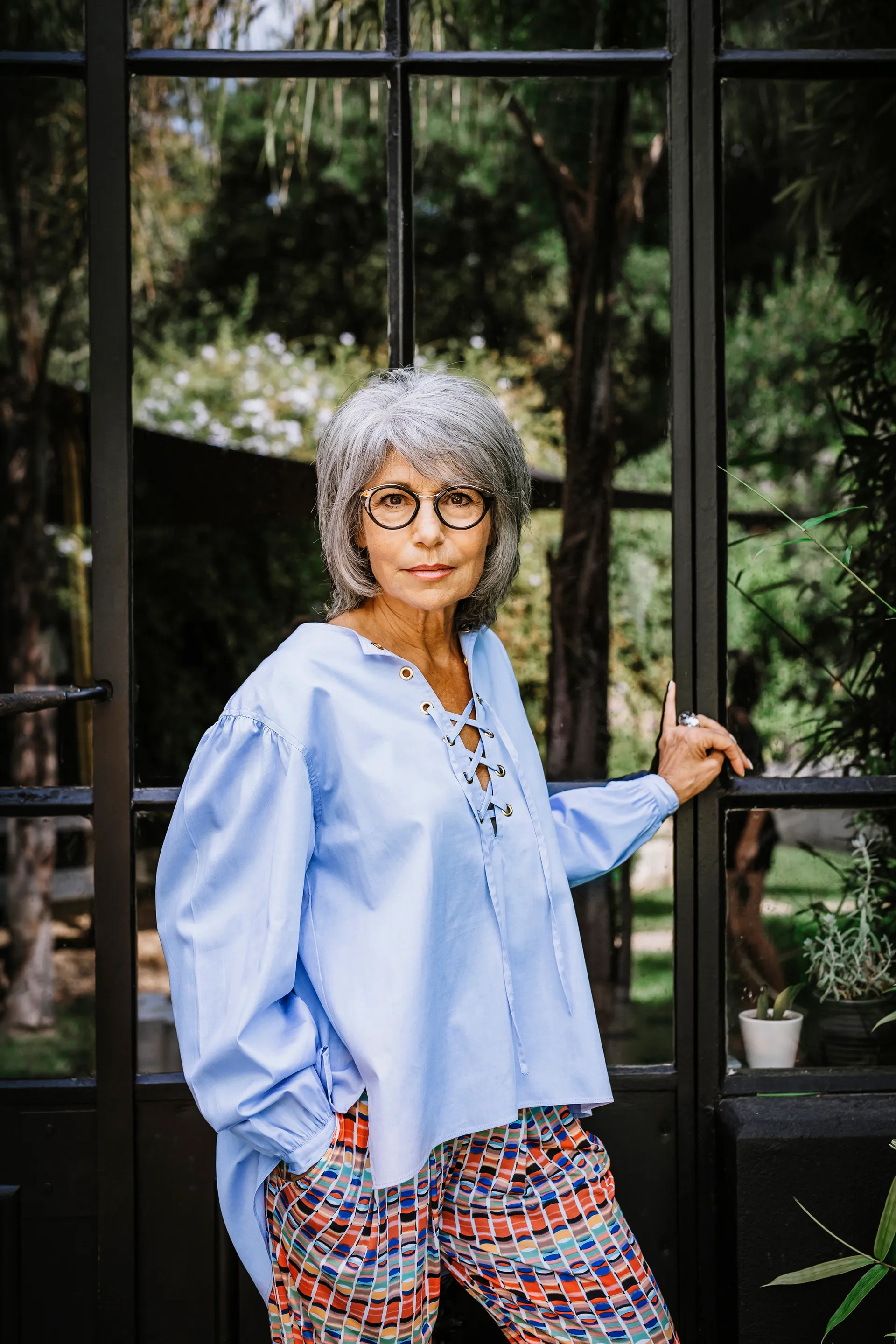 portrait d'une femme portant des lunettes Bruno Chaussignand