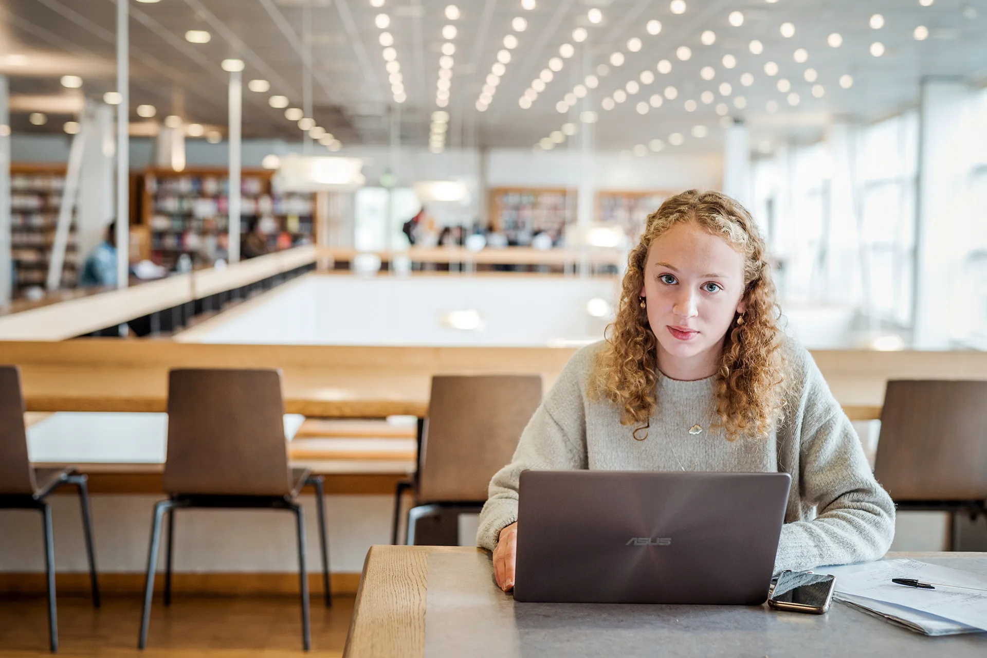 Portrait d'une étudiante de la BU Paris 8