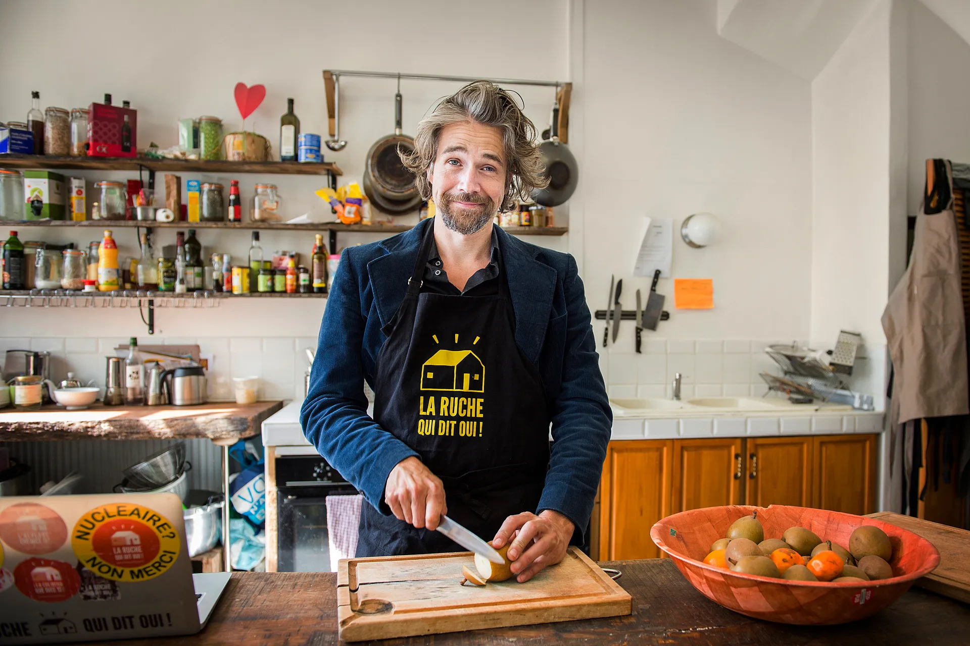 Portrait du créateur de la ruche qui dit oui Guilhem Chéron