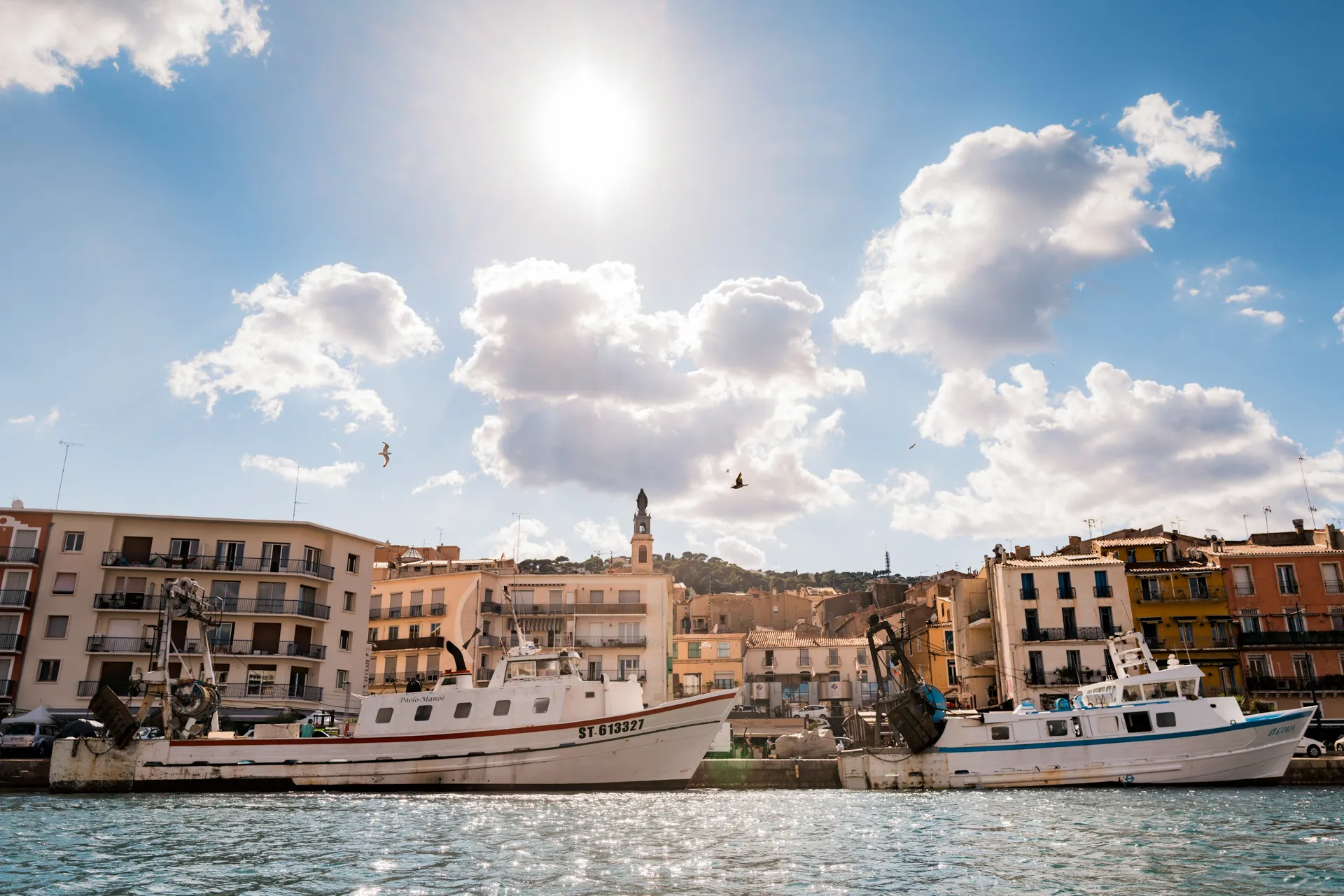 Sète vue depuis la surface de son canal